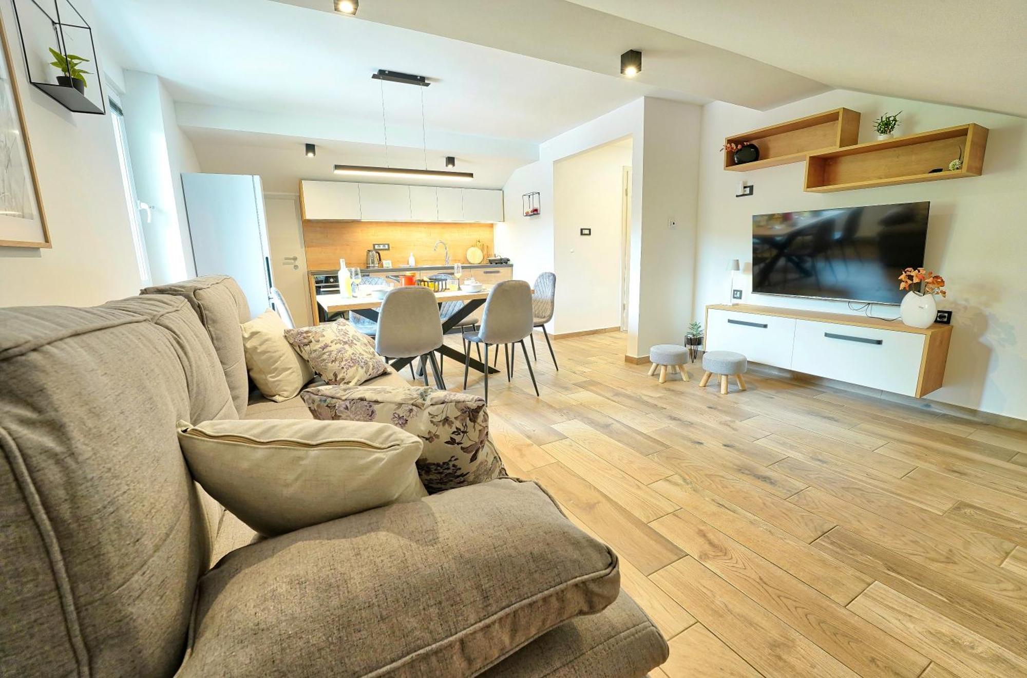 Apartments Lipa Plac Postojna Zewnętrze zdjęcie