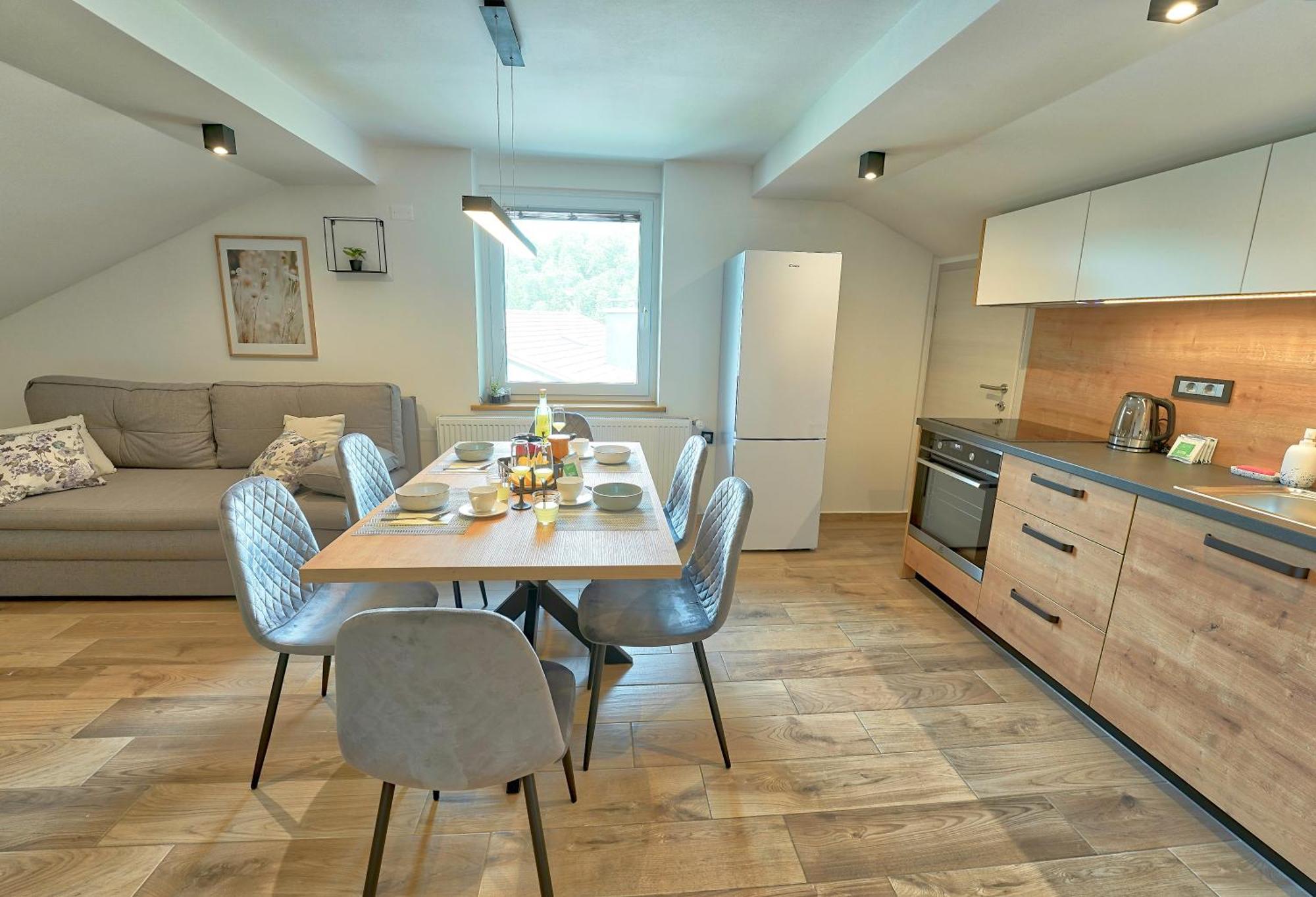 Apartments Lipa Plac Postojna Zewnętrze zdjęcie